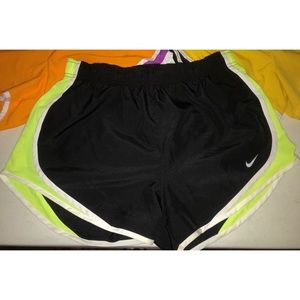 Nike Athletic Shorts *LIKE NEW*